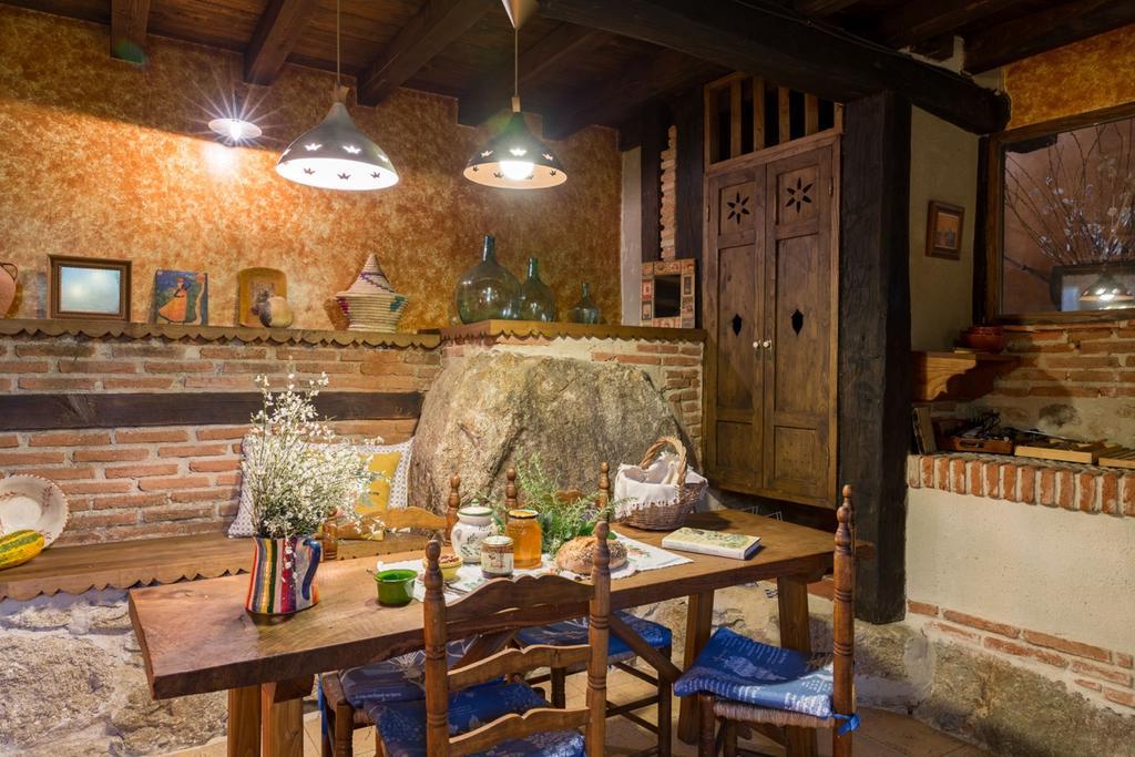 Casa Rural La Casa Del Bosque Navaconcejo Dış mekan fotoğraf